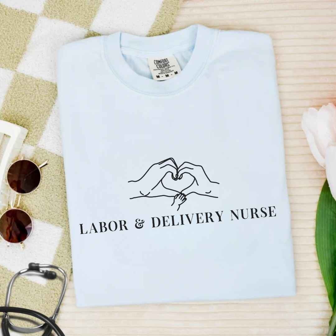 Labor And Delivery L&D Nurse 'Heart Hands' Minimalist T-shirt