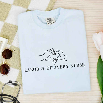 Labor And Delivery L&D Nurse 'Heart Hands' Minimalist T-shirt