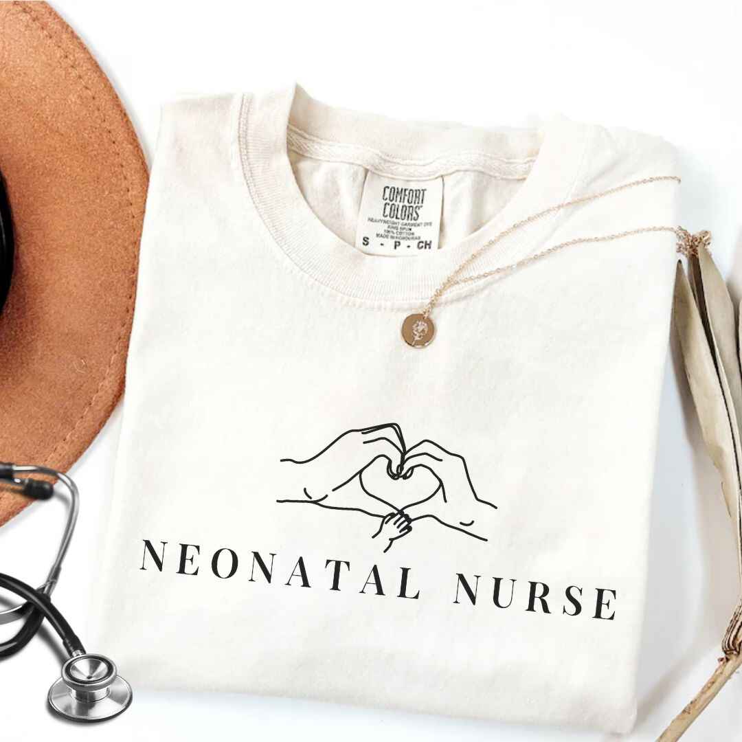 Nicu Neonatal Nurse 'Heart Hands' Minimalist T-shirt