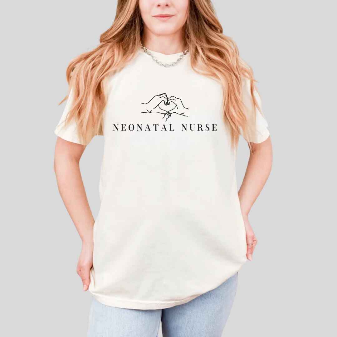 Nicu Neonatal Nurse 'Heart Hands' Minimalist T-shirt