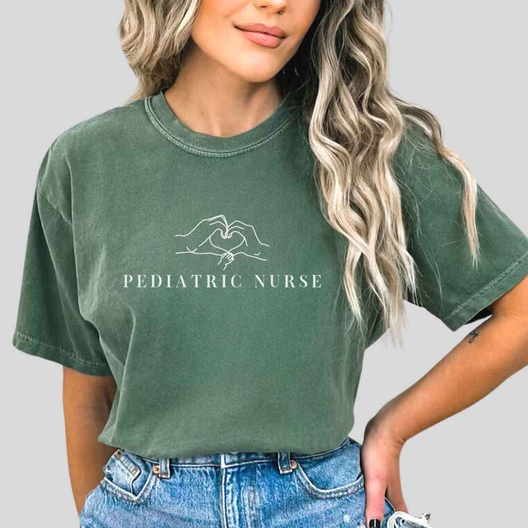 Pediatric Nurse 'Heart Hands' Minimalist T-shirt