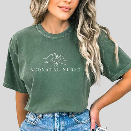 Nicu Neonatal Nurse 'Heart Hands' Minimalist T-shirt