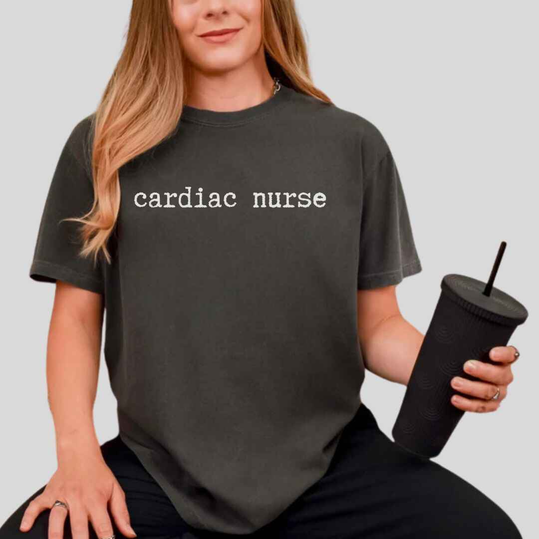 Cardiac Nurse Minimalist T-shirt