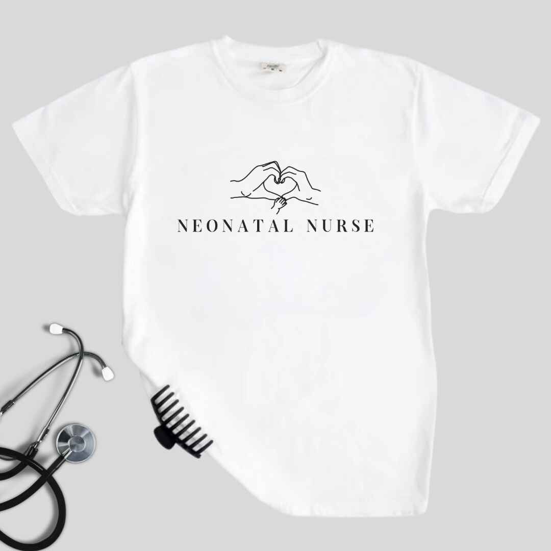 Nicu Neonatal Nurse 'Heart Hands' Minimalist T-shirt